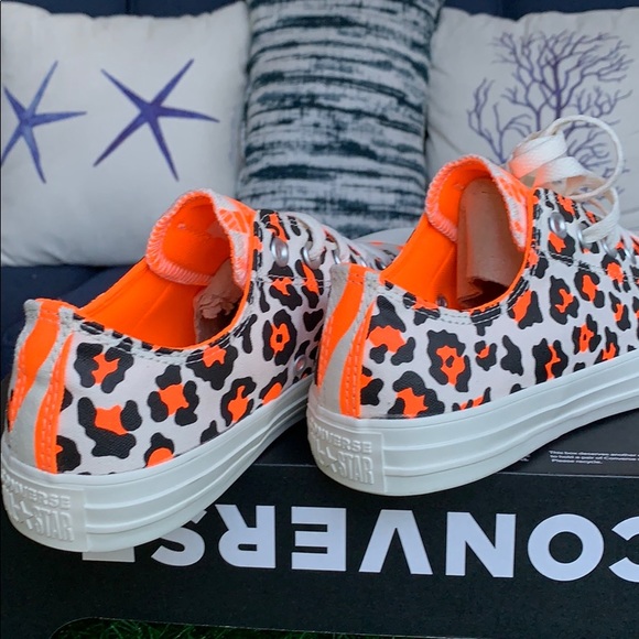 Converse CTAS OX egret great/total orange/black MN - Picture 10 of 16